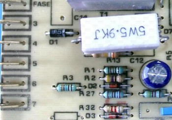 R2.jpg